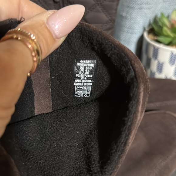 Lands' End Chocolate Brown Suede Quilted Winter Boots Side Zip Pull On 8.5 Comfy - Picture 2 of 8